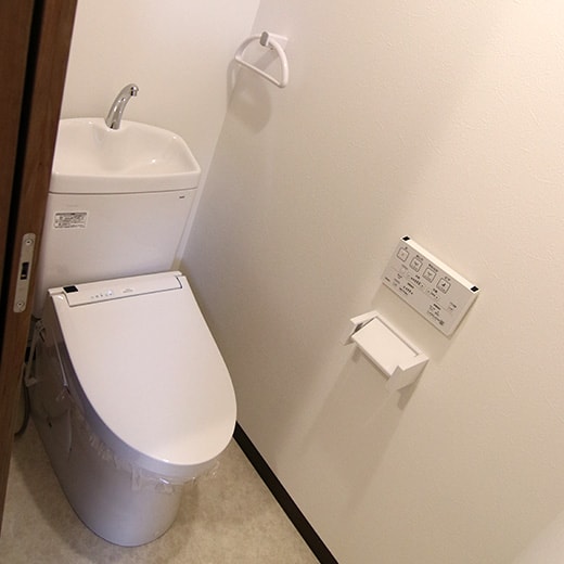 201号室　トイレの写真